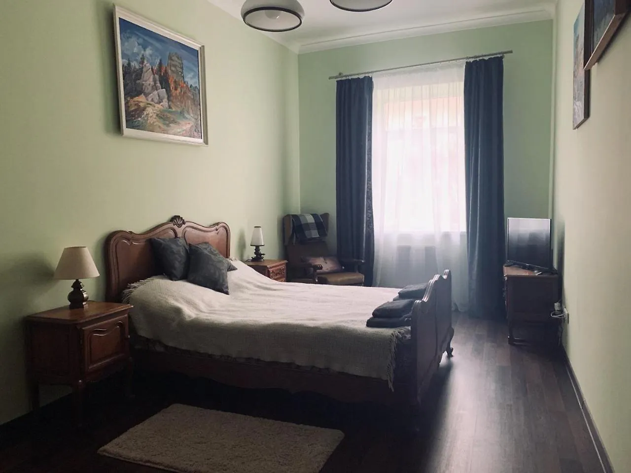 Modern Chaikovskogo Apartment Lviv