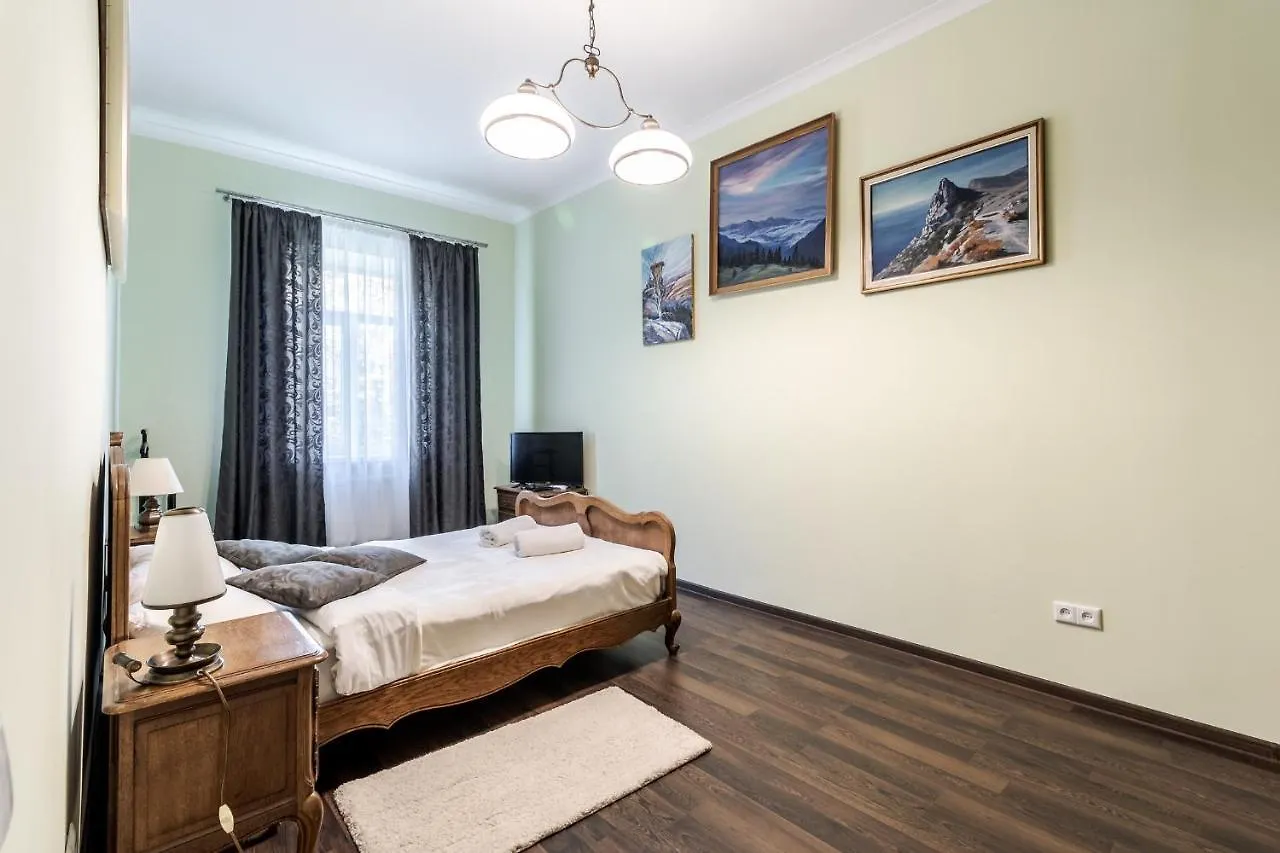 Modern Chaikovskogo Apartment location