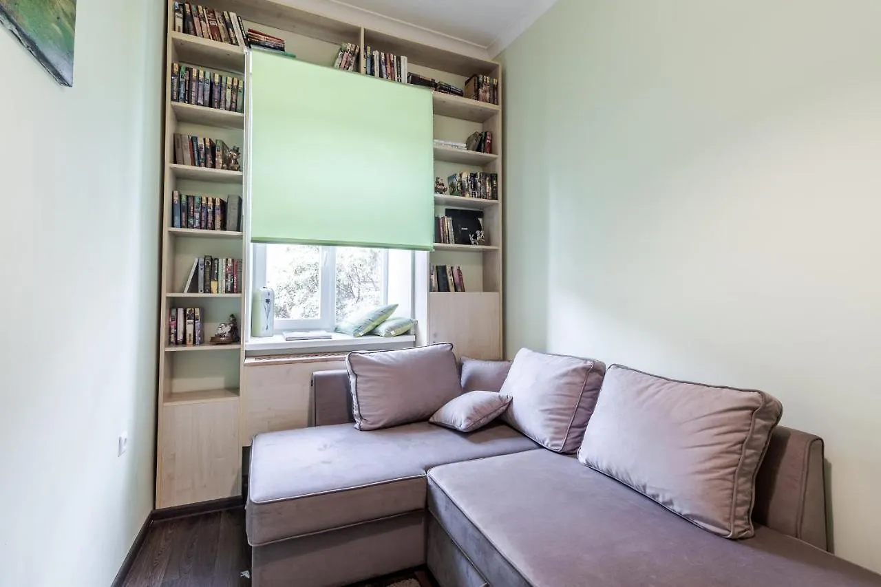 Modern Chaikovskogo Apartment Lviv