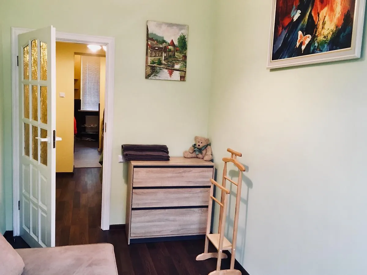 Modern Chaikovskogo Apartment Lviv