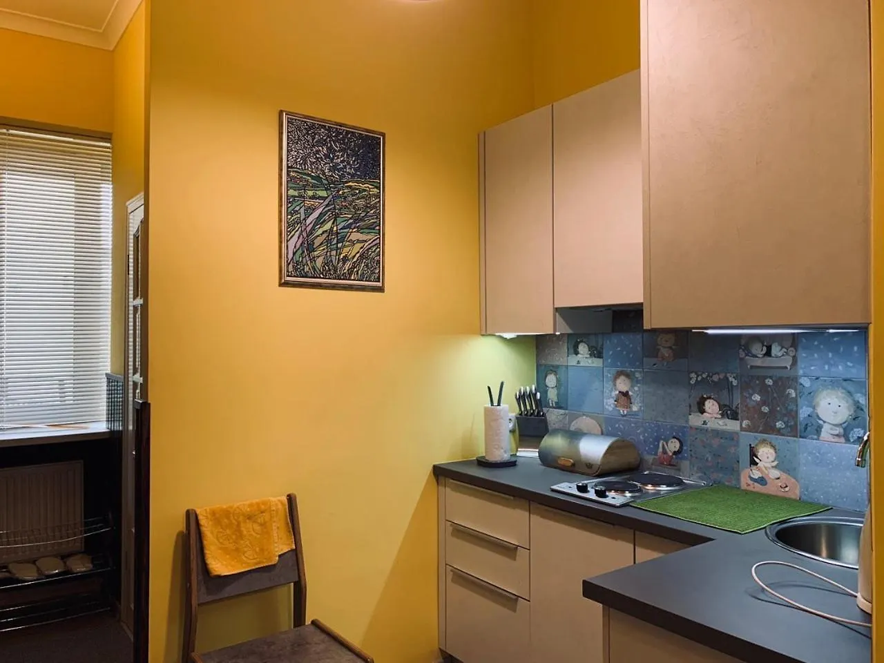 Modern Chaikovskogo Apartment Lviv